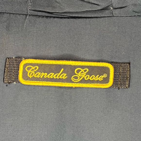 Canada Goose Men’s Parka - Picture 4 of 5